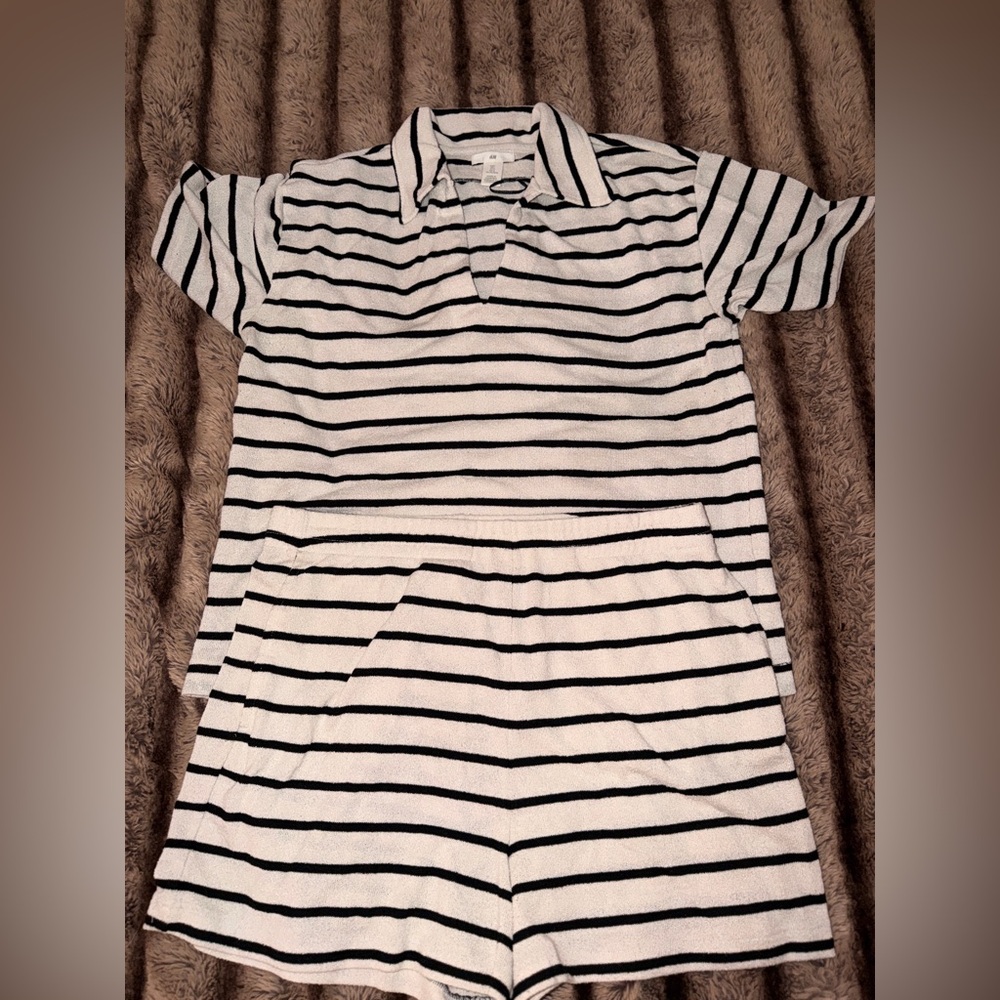 H&M White and Black Striped Two-Piece Set